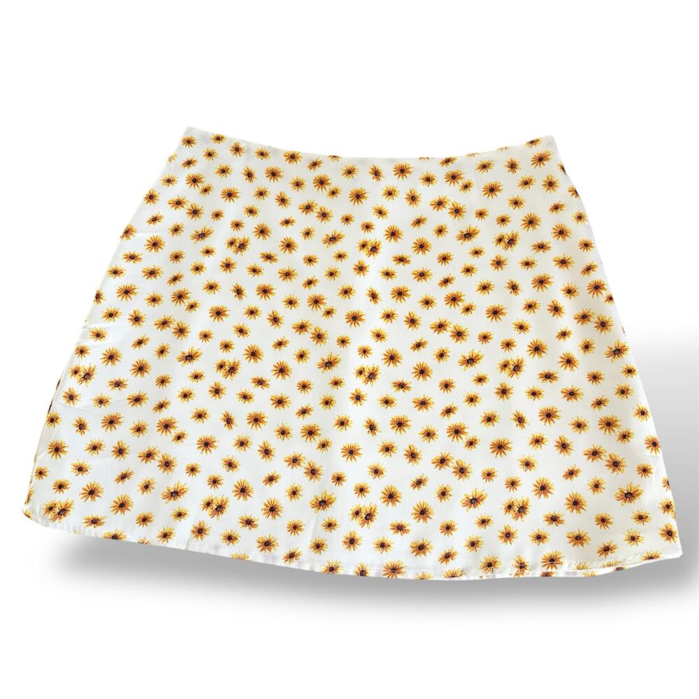 WeWoreWhat Ditsy Daisies Floral Print Ivory Mini Slip Skirt Women’s Size Medium
